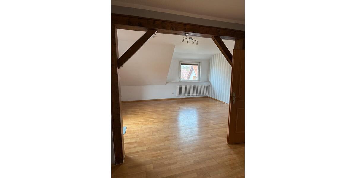 Dachgeschoßwohnung Südheide - 4 Zimmer, 100 m&sup2;, 700&euro; | Angebot:26023141