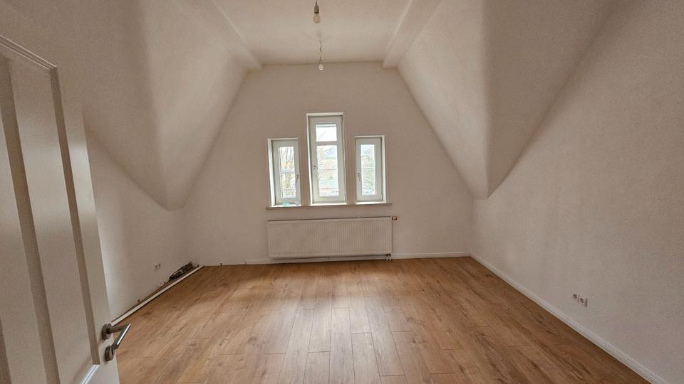 Etagenwohnung Niestetal - 4 Zimmer, 108 m&sup2;, 800&euro; | Angebot:26272961
