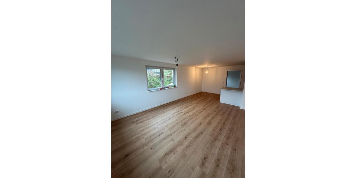 Erdgeschoßwohnung Rottenburg am Neckar - 3 Zimmer, 70 m&sup2;, 1.200&euro; | Angebot:24816025
