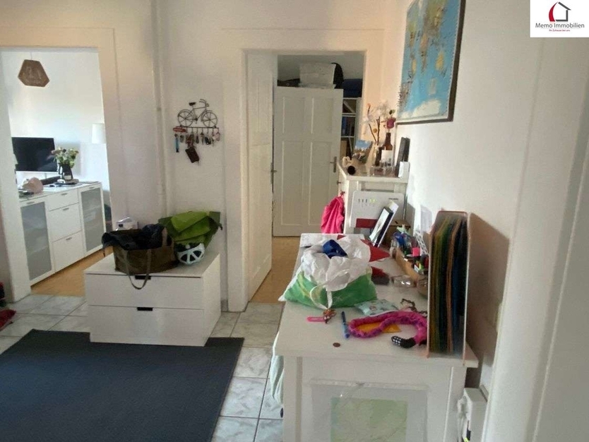 WUNDERSCHÖNE SANIERTE-ALTBAU- VIERZIMMERWOHNUNG IN DER NÄHE v. STÄDT. KLINIKUM °°° 4 zimmer
