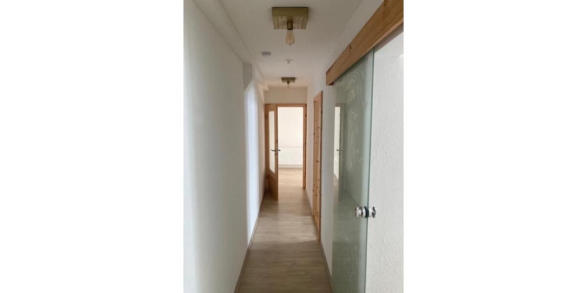 Etagenwohnung Bad Hersfeld - 3 Zimmer, 89 m&sup2;, 990&euro; | Angebot:26594337