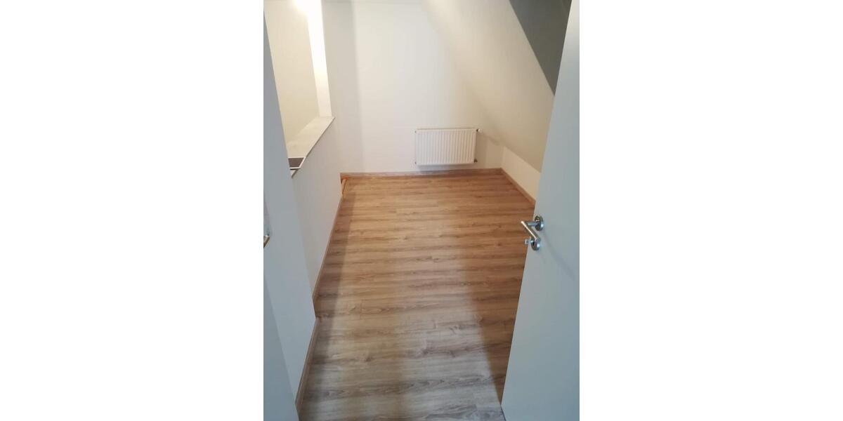 Dachgeschoßwohnung Breitenworbis - 4 Zimmer, 92 m&sup2;, 598&euro; | Angebot:26536282