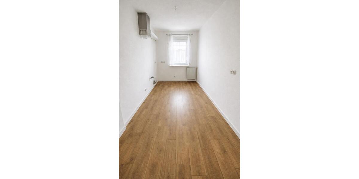 Erdgeschoßwohnung Pößneck - 3 Zimmer, 62 m&sup2;, 434&euro; | Angebot:25768698