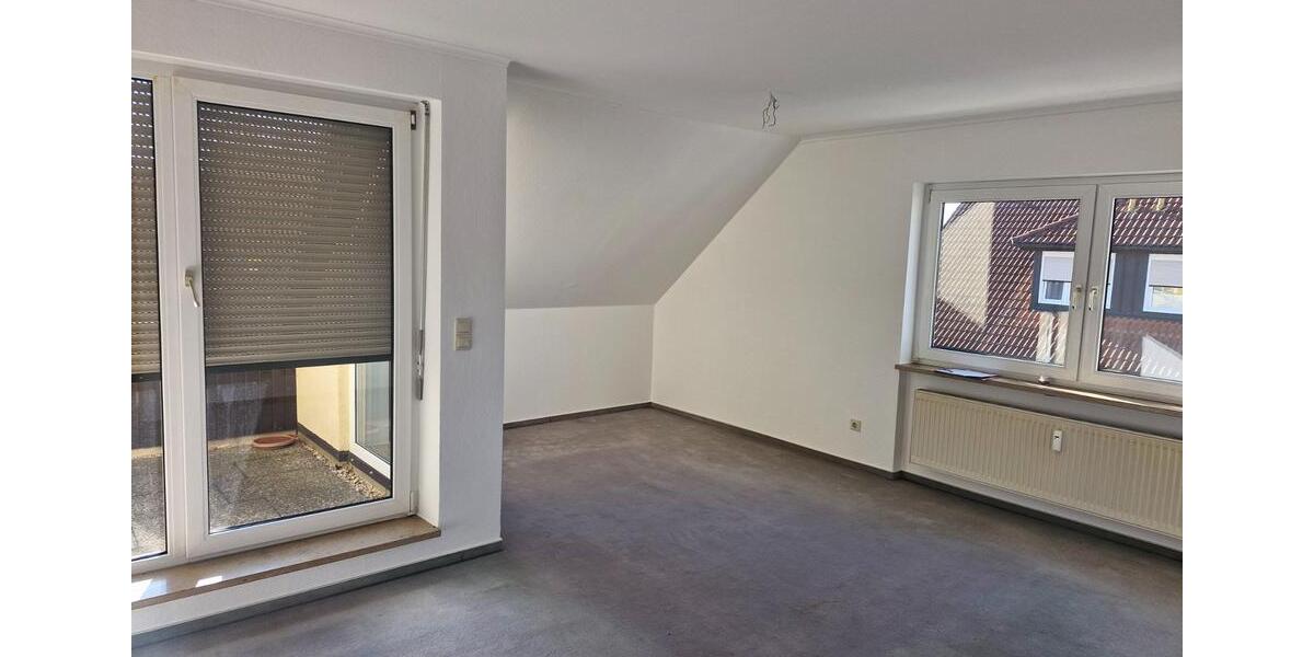 Dachgeschoßwohnung Triptis - 2 Zimmer, 58 m&sup2;, 405&euro; | Angebot:25377999