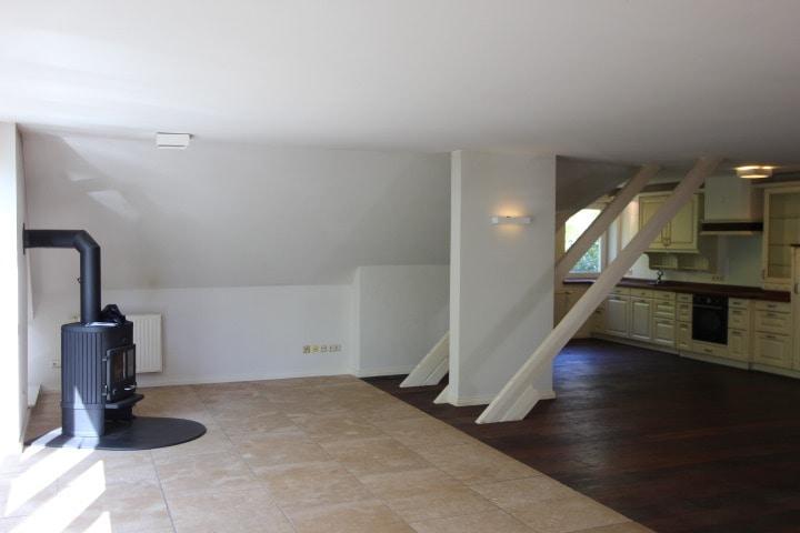 Dachgeschoßwohnung Leck - 3 Zimmer, 145 m&sup2;, 950&euro; | Angebot:26618427