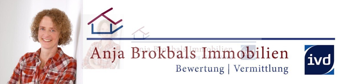 Modernisiert, zentral, ruhig, kl. Garage, 3- bis 4-Zimmer mit Balkon, Obergeschoss in einem Zweifamilienhaus 4 zimmer