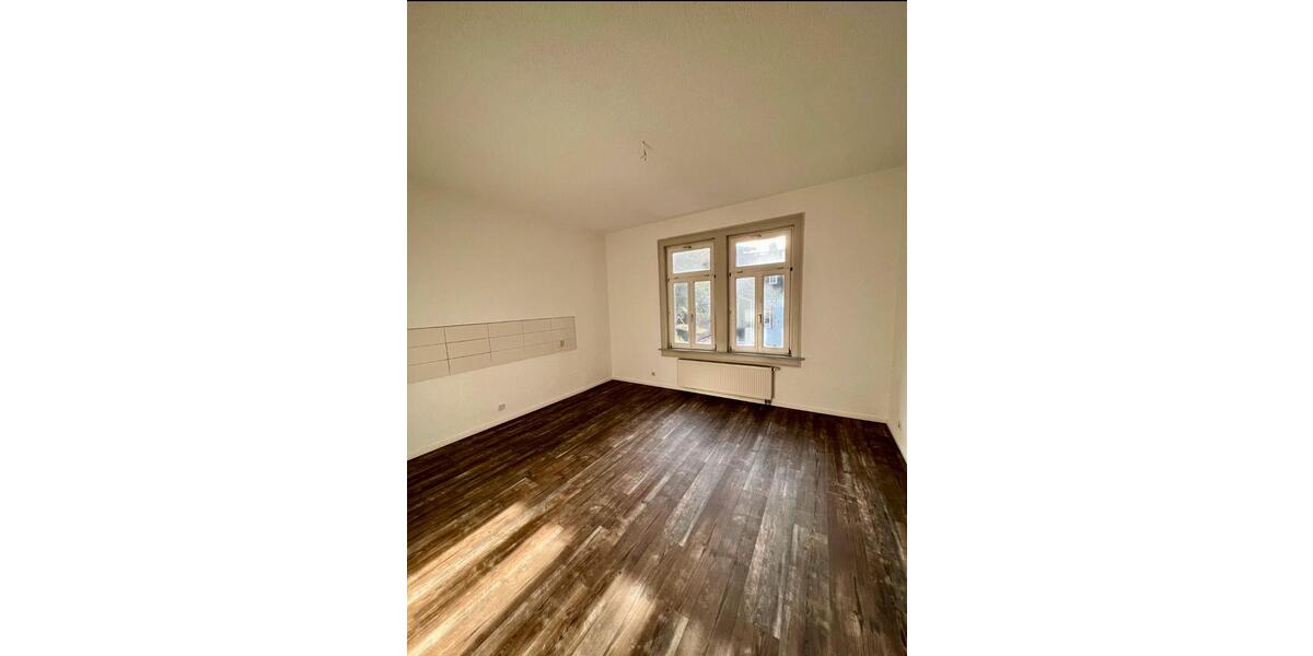 Etagenwohnung Bad Tabarz - 3 Zimmer, 113 m&sup2;, 820&euro; | Angebot:25432772