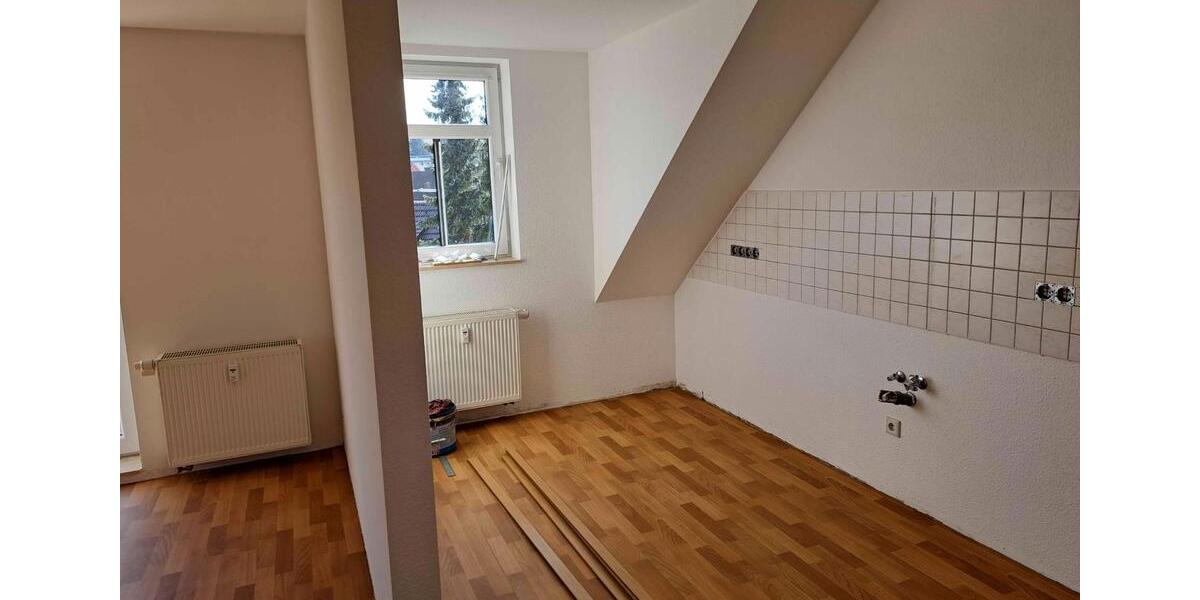 Dachgeschoßwohnung Dippoldiswalde - 4 Zimmer, 113 m&sup2;, 1.070&euro; | Angebot:26283423