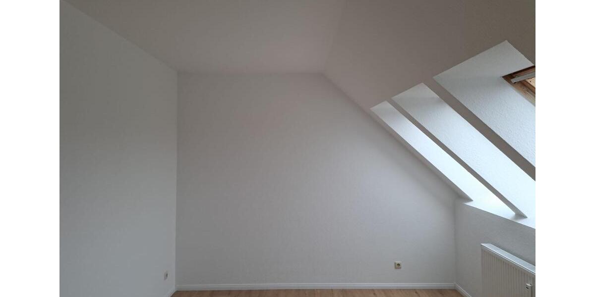 Dachgeschoßwohnung Schwerin Friedrichsthal - 2 Zimmer, 51 m&sup2;, 540&euro; | Angebot:24974218