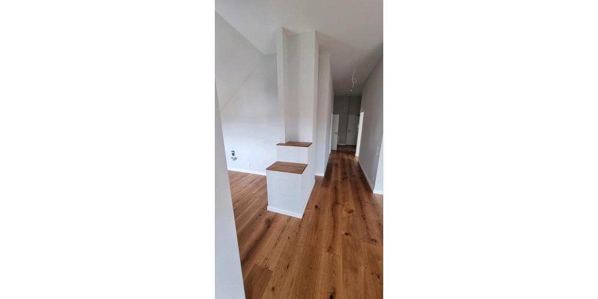 Dachgeschoßwohnung Schlüchtern - 3 Zimmer, 86 m&sup2;, 1.210&euro; | Angebot:24685586