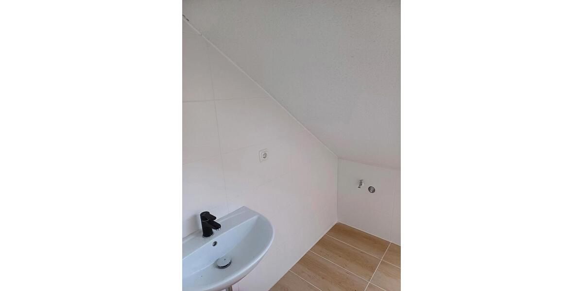 Dachgeschoßwohnung Giengen an der Brenz - 3 Zimmer, 65 m&sup2;, 850&euro; | Angebot:26493416