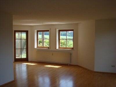 Etagenwohnung Bad Birnbach Asenham - 4 Zimmer, 140 m&sup2;, 998&euro; | Angebot:25733469