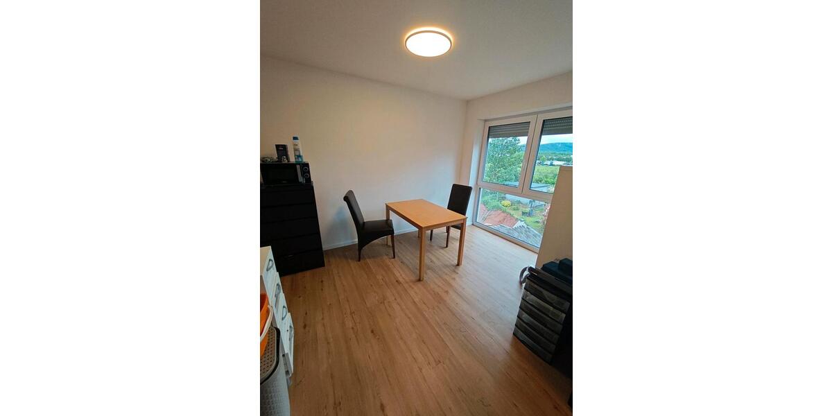 Etagenwohnung Kenn - 2 Zimmer, 56 m&sup2;, 355&euro; | Angebot:26483823