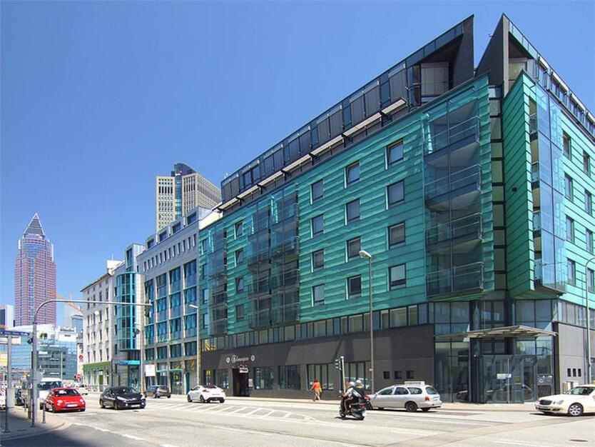 Frankfurt-Mitte - Schick möbliertes Single-Apartment mit Balkon zimmer