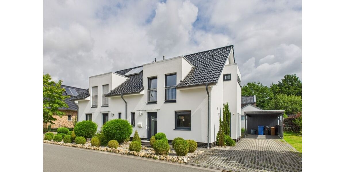 Außergewöhnliches Haus Wohnung über 2 Etagen in ruhiger Lage von Metjendorf-Oldenburg, KFW 70-ModernCarportGarten Wohnen am Rande von Oldenburg - Doppelhaushälfte Wiefelstede / Metjendorf Metjendorf | Angebot:26646278