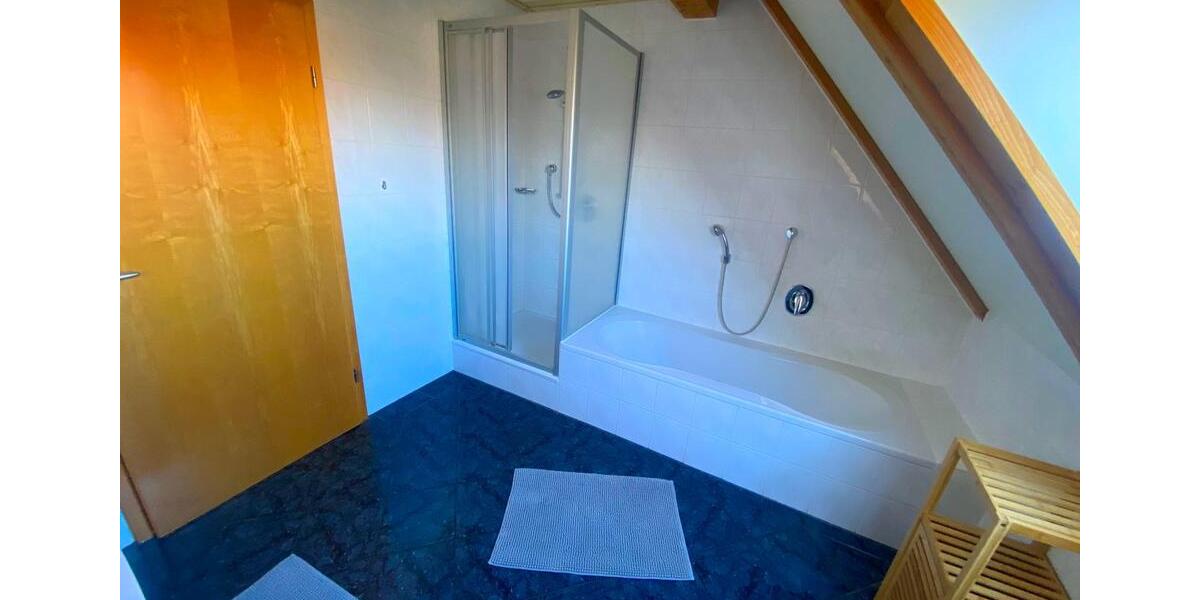 Wohnen auf Zeit Kutzenhausen - 5 Zimmer, 140 m&sup2;, 2.000&euro; | Angebot:26270096