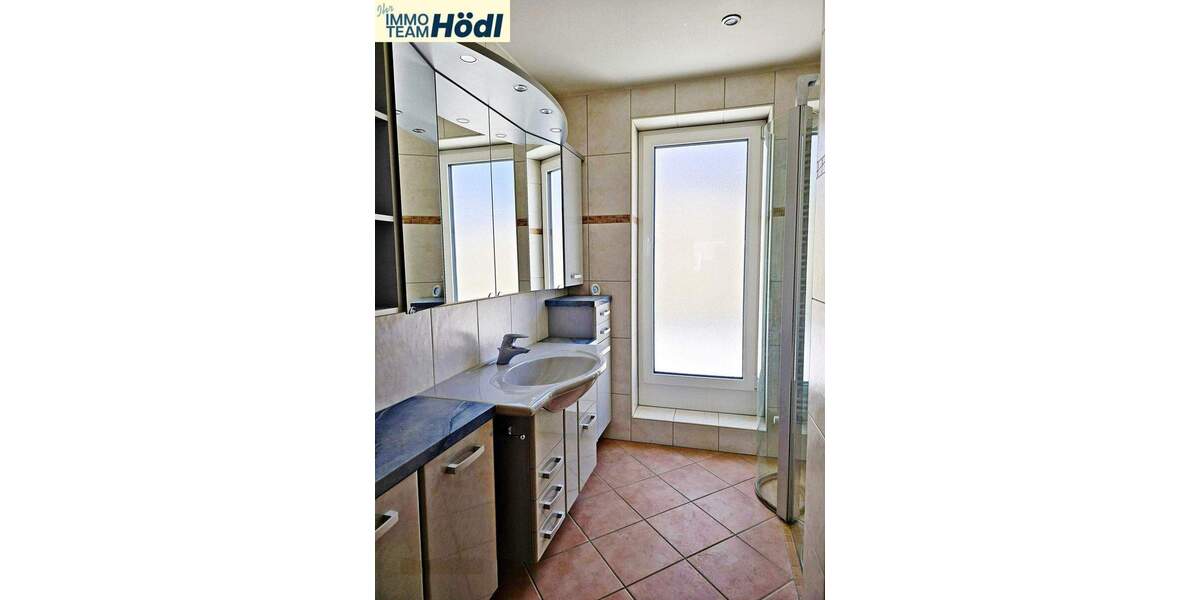 Etagenwohnung Bitz - 4 Zimmer, 146 m&sup2;, 1.000&euro; | Angebot:24636383