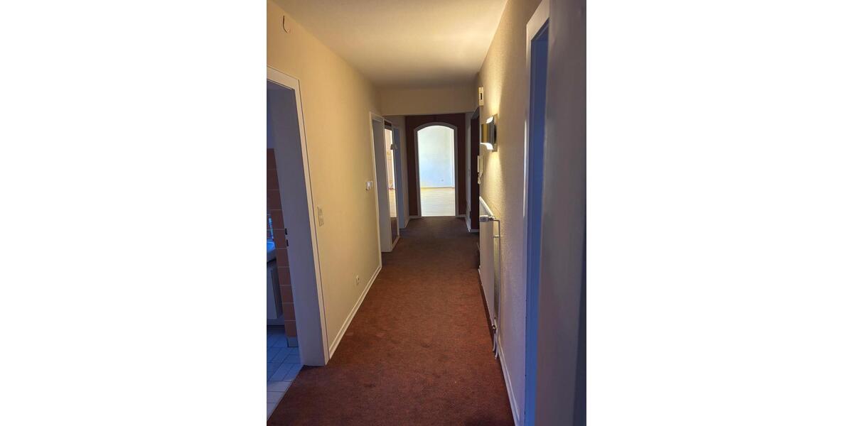 Dachgeschoßwohnung Stadthagen - 6 Zimmer, 145 m&sup2;, 900&euro; | Angebot:24801342