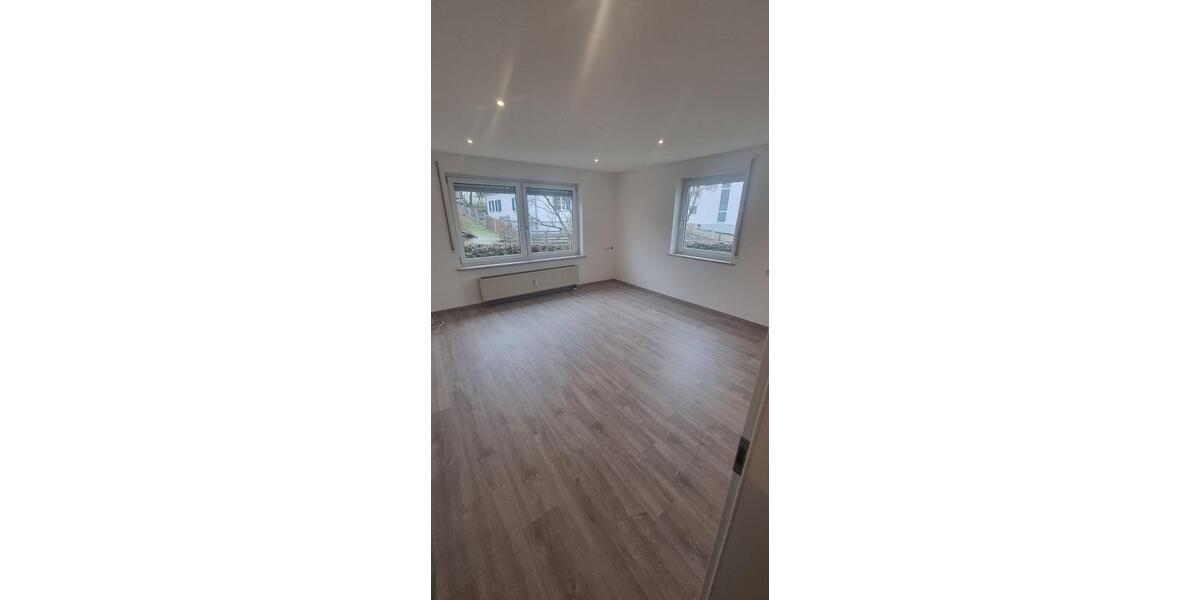 Erdgeschoßwohnung Winterbach - 4 Zimmer, 96 m&sup2;, 850&euro; | Angebot:24802555