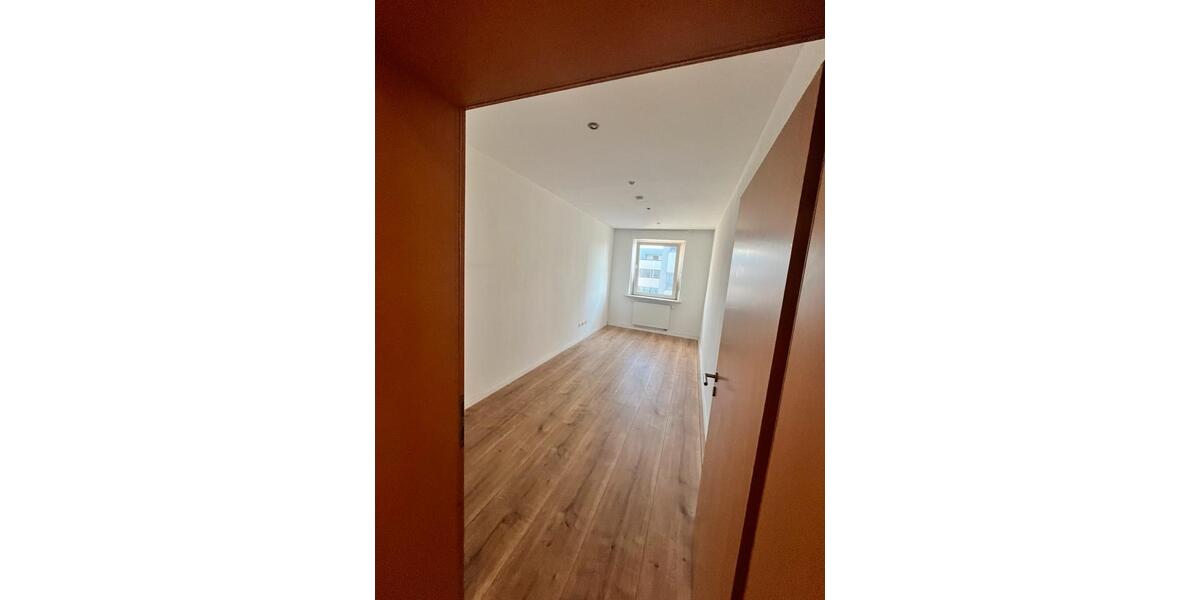 Etagenwohnung Bayreuth Altstadt - 3 Zimmer, 85 m&sup2;, 1.000&euro; | Angebot:26681380