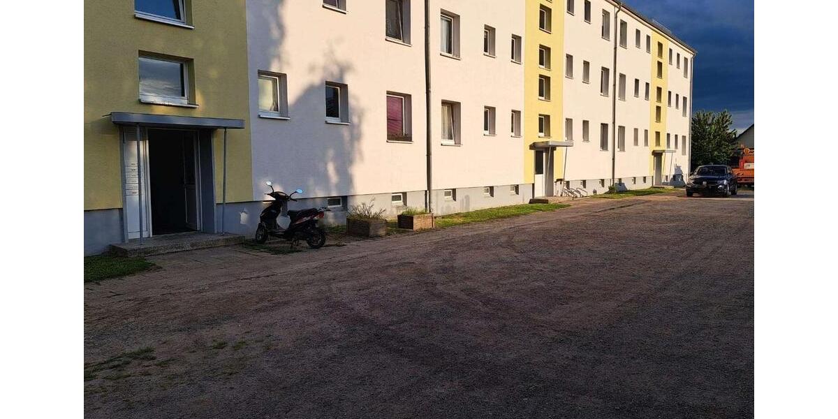 Etagenwohnung Fehrbellin - 2.5 Zimmer, 56 m&sup2;, 627&euro; | Angebot:26660186