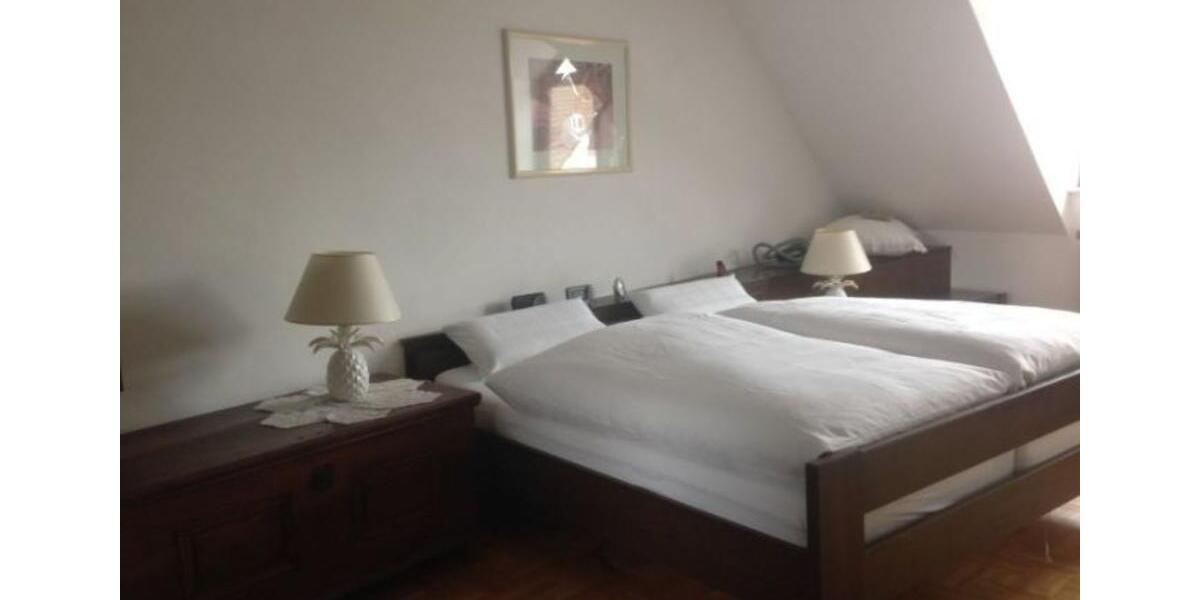 Einfamilienhaus Flieden - 3 Zimmer, 150 m&sup2;, 1.350&euro; | Angebot:23335444