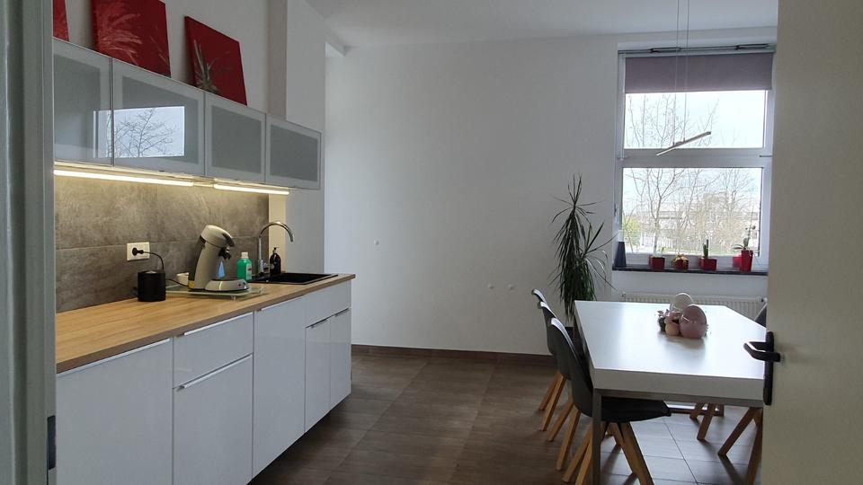 Top Büroflächen mit vielen Möglichkeiten, EUR 15,- bis 17,- pro qm warm zimmer