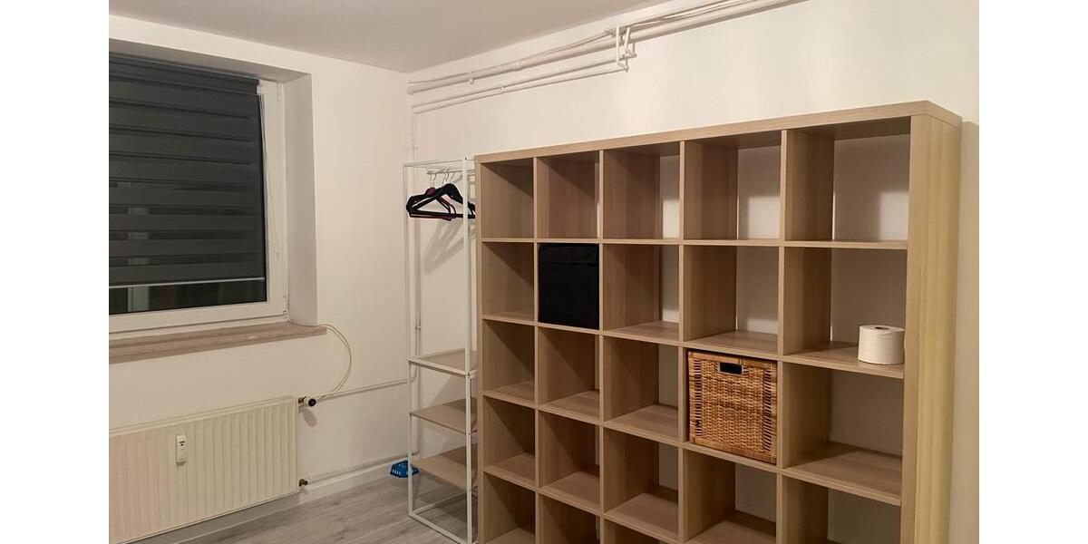 Möbliertes Zimmer für Studenten- Souterrain 1 zimmer