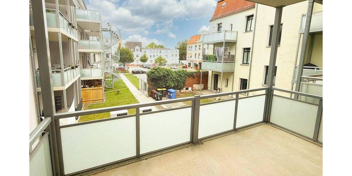 Etagenwohnung Magdeburg Salbke - 2 Zimmer, 68 m&sup2;, 573&euro; | Angebot:26805534