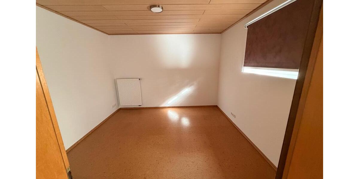 Etagenwohnung Albstadt - 4 Zimmer, 100 m&sup2;, 800&euro; | Angebot:25384294