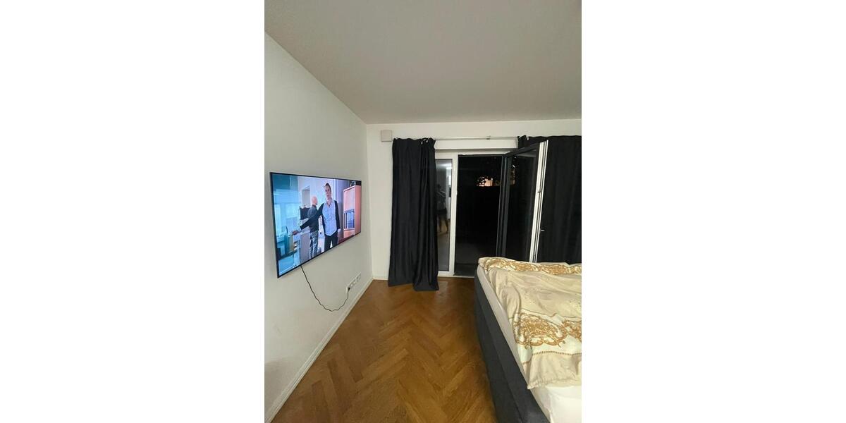 Untermiete: 1- Zimmer Wohnung mit große Terrasse 1 zimmer