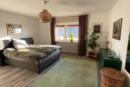 Wohnen auf Zeit Buseck - 4 Zimmer, 140 m&sup2;, 700&euro; | Angebot:24662692
