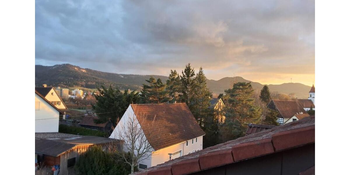 Dachgeschoßwohnung Balingen - 2.5 Zimmer, 73 m&sup2;, 880&euro; | Angebot:25903855