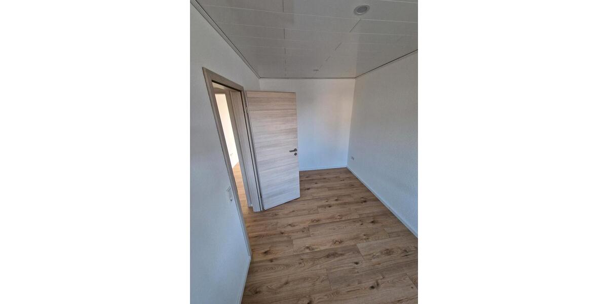 Doppelhaushälfte Reichshof - 4 Zimmer, 125 m&sup2;, 1.550&euro; | Angebot:25208857