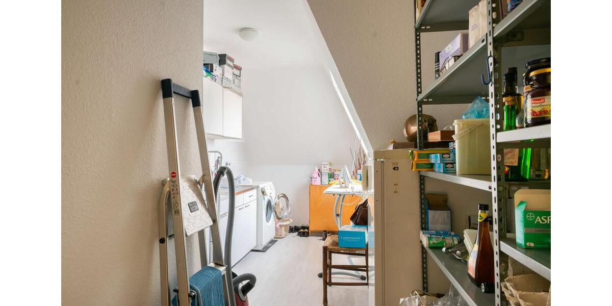 Dachgeschoßwohnung Bad Zwischenahn - 3.5 Zimmer, 127 m&sup2;, 1.200&euro; | Angebot:25783968