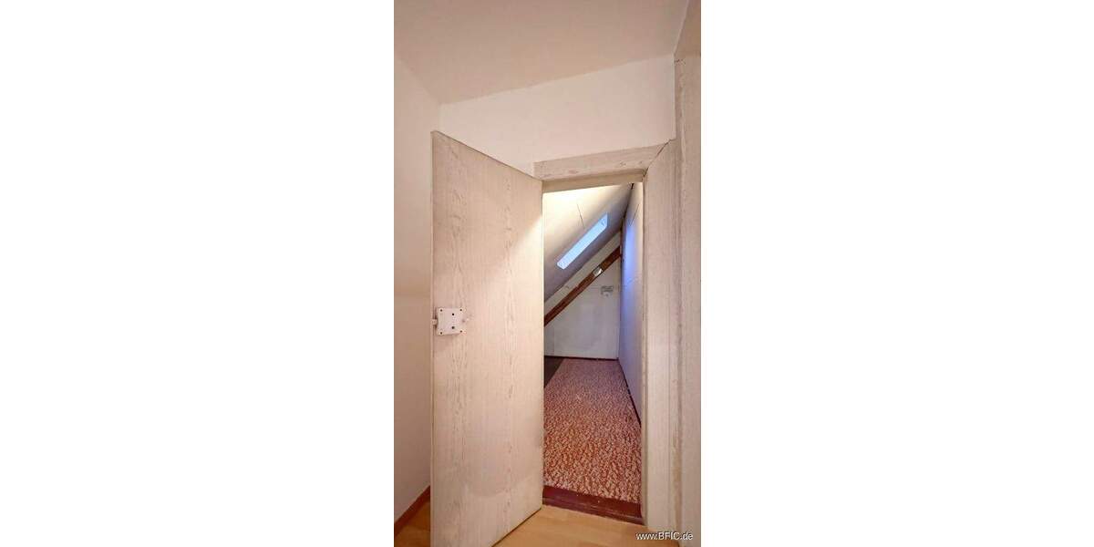 Einfamilienhaus zur Miete in Berlin-Kaulsdorf - Garage, Garten, großes Grundstück 5 zimmer