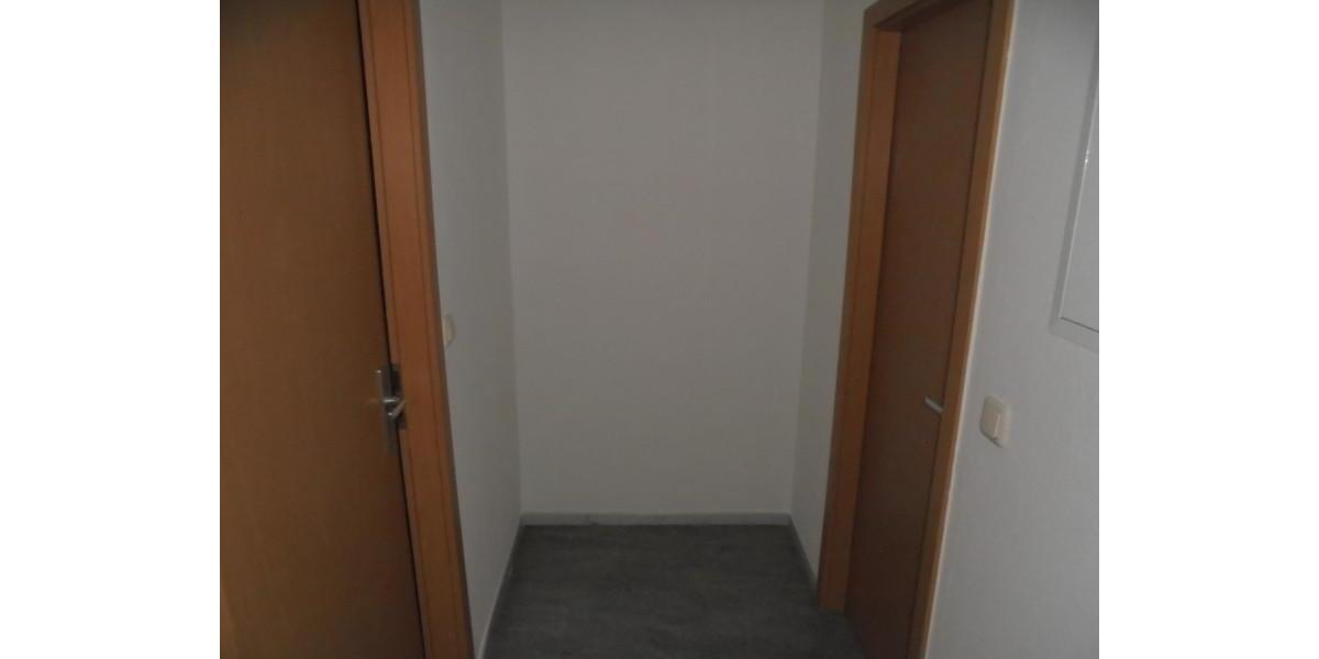 Etagenwohnung Saalfeld (Saale) - 2 Zimmer, 50 m&sup2;, 321&euro; | Angebot:26491111