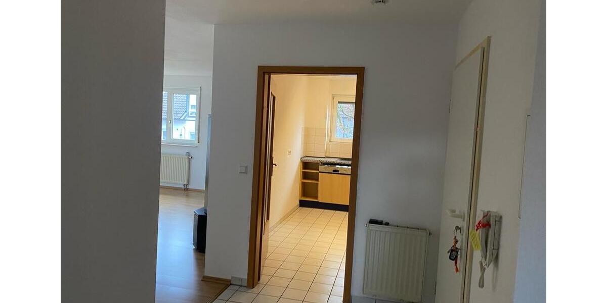 Hochparterre Brackenheim - 3.5 Zimmer, 75 m&sup2;, 1.050&euro; | Angebot:26235925