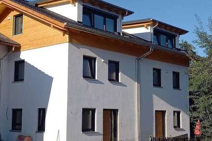 Haus zum Mieten in Bruckmühl 2.350 € 125 m² 5 zimmer