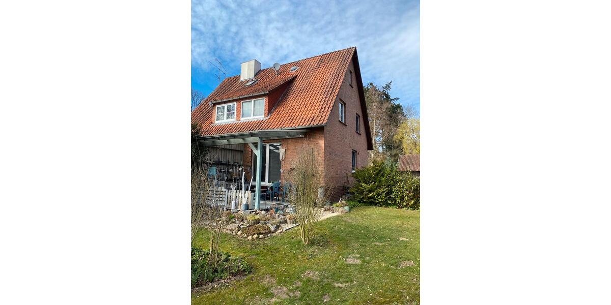 Etagenwohnung Ebstorf - 3 Zimmer, 75 m&sup2;, 830&euro; | Angebot:26075109