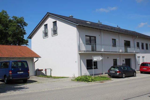 Etagenwohnung Winhöring - 4 Zimmer, 123 m&sup2;, 1.050&euro; | Angebot:25977074