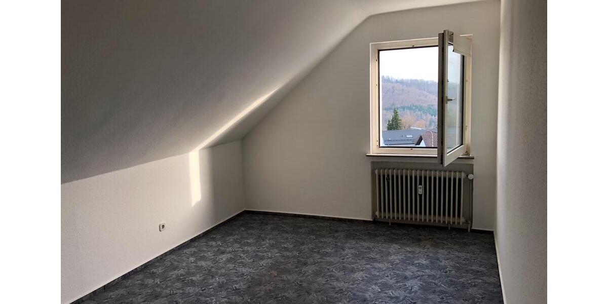 Dachgeschoßwohnung Morsbach - 2 Zimmer, 48 m&sup2;, 290&euro; | Angebot:25632967