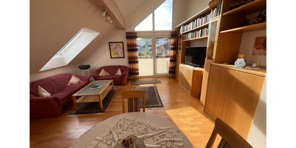 Dachgeschoßwohnung Geisa - 2 Zimmer, 92 m&sup2;, 1.080&euro; | Angebot:24444740