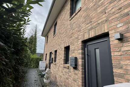 Haus zum Mieten in Henstedt-Ulzburg 1.940 € 118 m² 4 zimmer