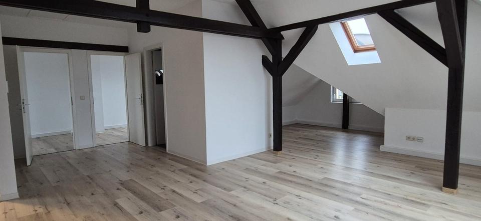 Dachgeschoßwohnung Bautzen - 3 Zimmer, 67 m&sup2;, 445&euro; | Angebot:25993060