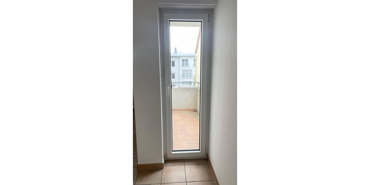 Etagenwohnung Trier Kürenz - 3 Zimmer, 90 m&sup2;, 950&euro; | Angebot:26044329