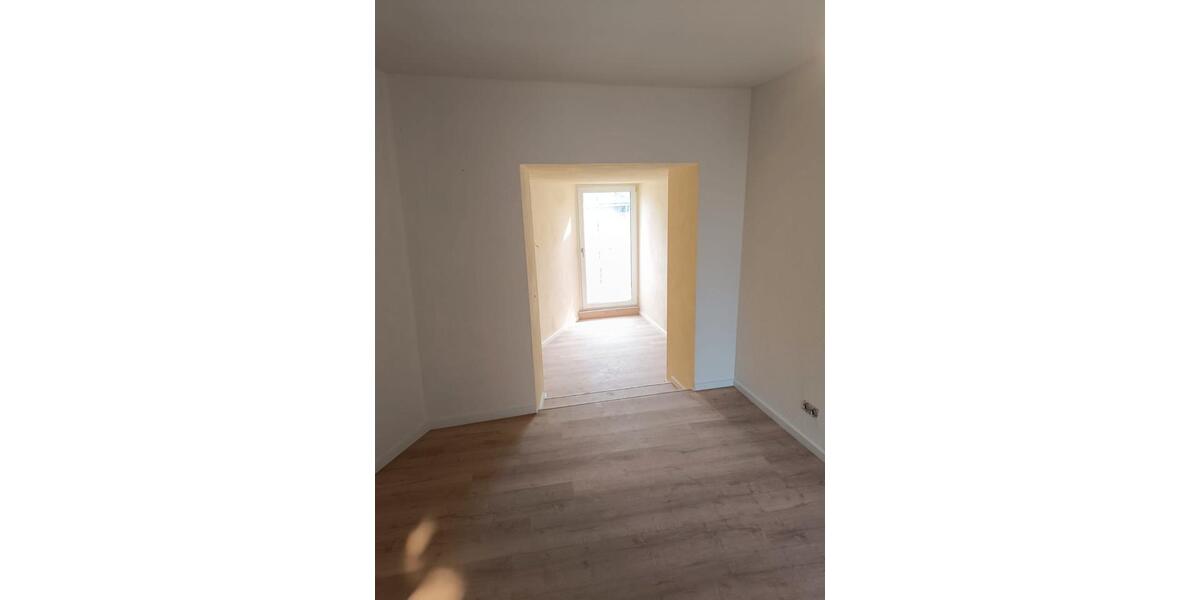 Erdgeschoßwohnung Limburg an der Lahn Eschhofen - 3 Zimmer, 90 m&sup2;, 1.000&euro; | Angebot:26412885