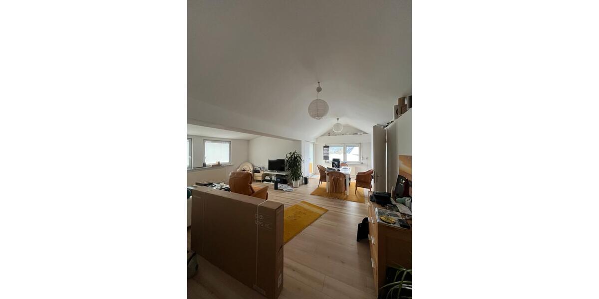 Dachgeschoßwohnung Herborn - 2 Zimmer, 90 m&sup2;, 750&euro; | Angebot:25170167