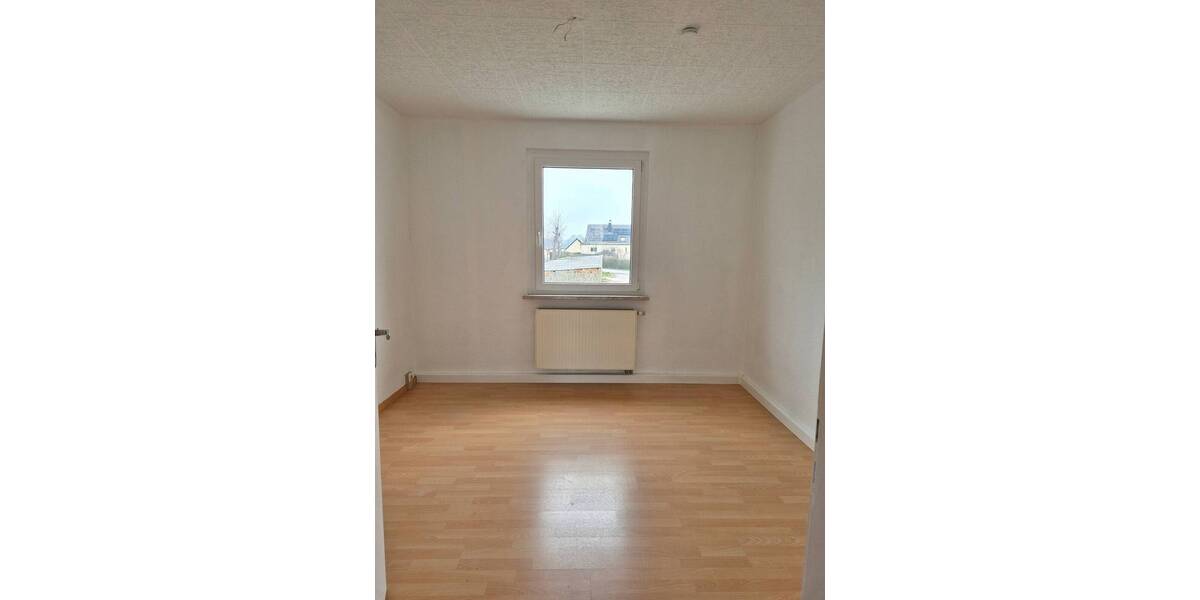 Etagenwohnung Leisnig Polkenberg - 3 Zimmer, 59 m&sup2;, 300&euro; | Angebot:25688912