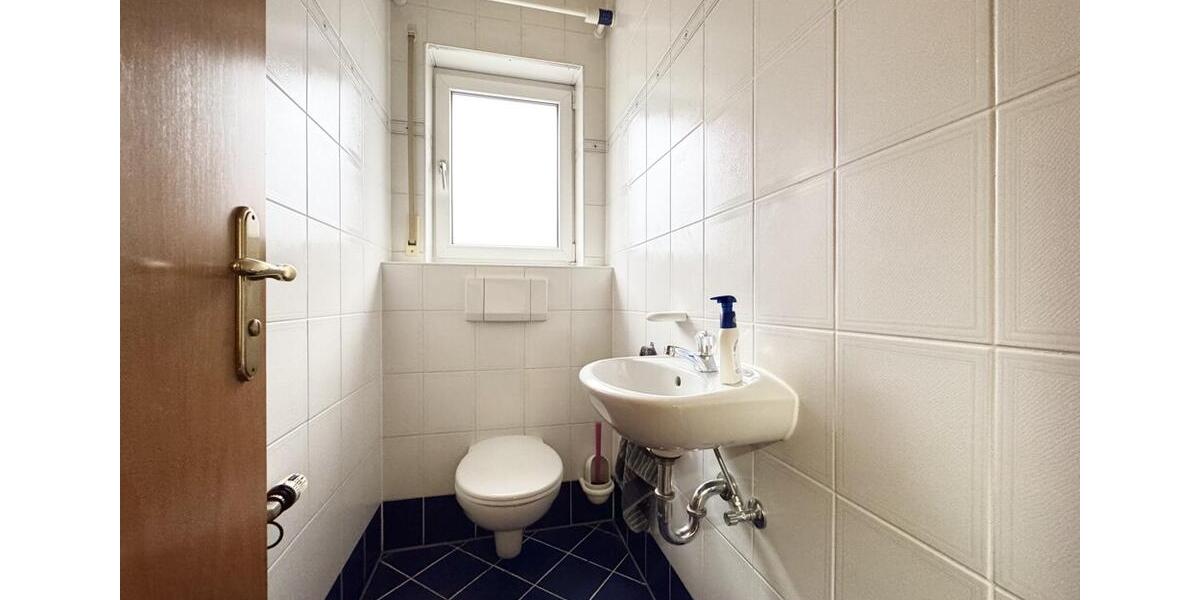 Etagenwohnung Oberstenfeld - 2 Zimmer, 83 m&sup2;, 690&euro; | Angebot:24767104